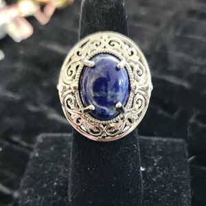Elegant Silver and Blue Lapis Lazuli Women's Ring